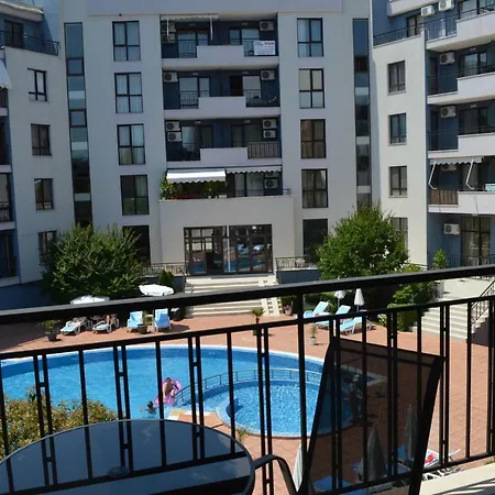 Complex Amphora Palace Aparthotel 3*