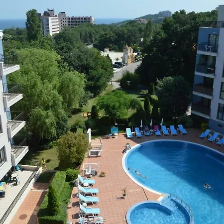 Complex Amphora Palace 3* Golden Sands