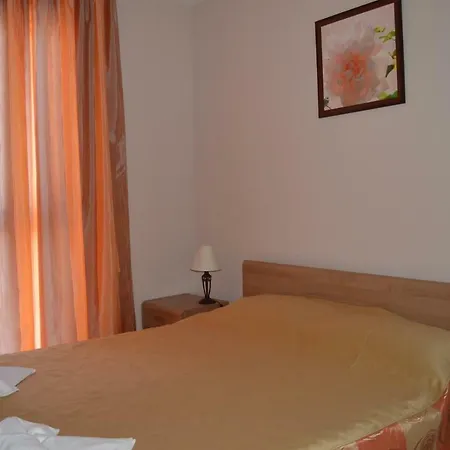 Complex Amphora Palace Aparthotel 3*